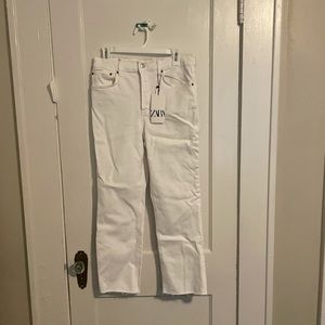 NWT Zara Dreed Flare Jean in off white